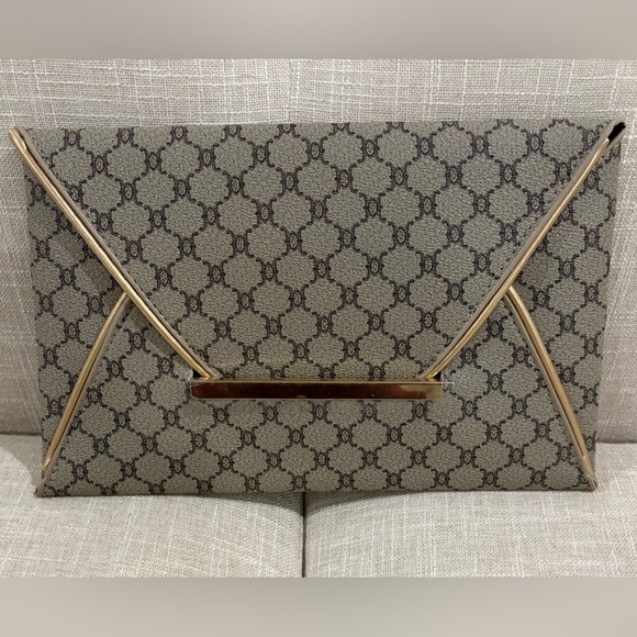 Handbags - Women's Beige Patterned Envelope Clutch with Gold Trim